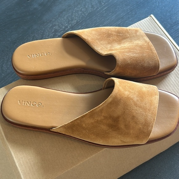 VINCE CANELLA MULE FLAT SLIDE Camel Suede - Picture 10 of 13